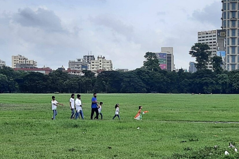 কলকাতা ময়দানে ছুটির আমেজ স্বাধীনতা দিবসের সকালে৷