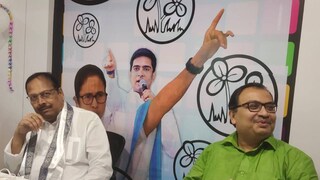 সাংবাদিক বৈঠকে সুখেন্দুশেখর রায় ও কুণাল ঘোষ। সাংবাদিক বৈঠকে সুখেন্দুশেখর রায় ও কুণাল ঘোষ।