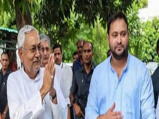 তেজস্বী যাদব নতুন সরকারে উপমুখ্যমন্ত্রী পদে ফিরেছেন
