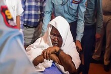 নেই বালিশ, চাদর! পাশের সেলে কুখ্যাত জঙ্গি, 'পয়লা বাইশ' সেলে প্রথম রাত পার্থর