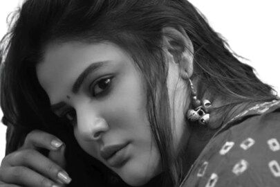 অর্পিতার 'বেআইনি' নির্মাণ ভাঙবে দমকল