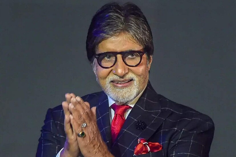 বাস্তবে ব‍্যাপারটা কিন্তু অনেকেরই অজানা। ঘনিষ্ঠ সূত্রের খবর দুই নায়িকার মধ‍্যে কেউই অমিতাভের মন জয় করতে পারেননি প্রথমে। বরং এক সাধারণ মেয়ে প্রথম বার দোলা দিয়েছিল অভিনেতার হৃদয়ে।