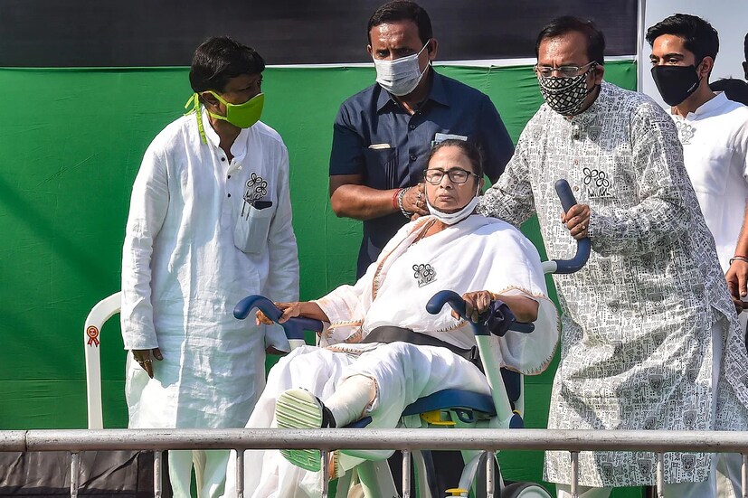 সেই স্লোগান এখনও অনেকের মুখে মুখে ঘোরে। এমন স্লোগান যা তৃণমূলের কর্মীদের উদ্বুদ্ধ করেছিল। মমতা বন্দ্যোপাধ্যায় এতদিনে সেই স্লোগানের ব্যাখ্যা দিলেন।