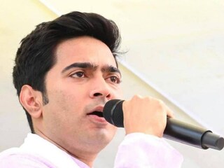বিভাজনের রাজনীতি করা চলবে না, অবিশ্বাসের বিষ যারা ছড়াচ্ছে তাদের উপড়ে ফেলতে হবে: অভিষেক