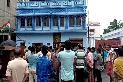 অনুব্রতর বাড়িতে সিবিআই