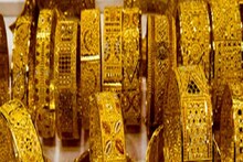 Gold Price In Kolkata: সপ্তাহের শেষে বিরাট খবর! কলকাতায় ফের সস্তা সোনা