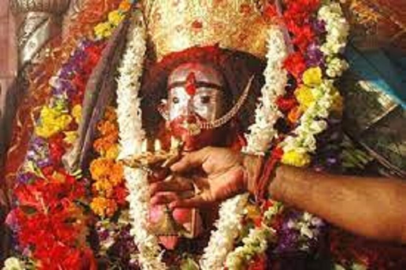 ১২ ফুট বাই ১২ ফুটের এই জায়ান্ট স্ক্রিন লাগানো হয়েছে পুণ্যার্থীদের জন্য ৷ সব মিলিয়ে তারাপীঠে যেন ভক্ত সমাগম রীতিমত নজর কাড়ে ৷ প্রতীকী ছবি ৷