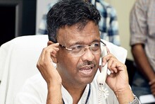 সিএনজির অভাব, কমছে পরিবেশবান্ধব বাসের যাত্রা