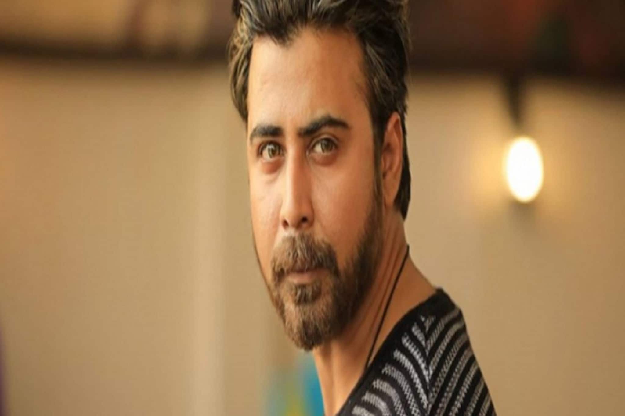 টানা ১৫ বছর এই মহিলার সঙ্গেই প্রেম করেছেন ওপার বাংলার হার্টথ্রব আফরান নিশো