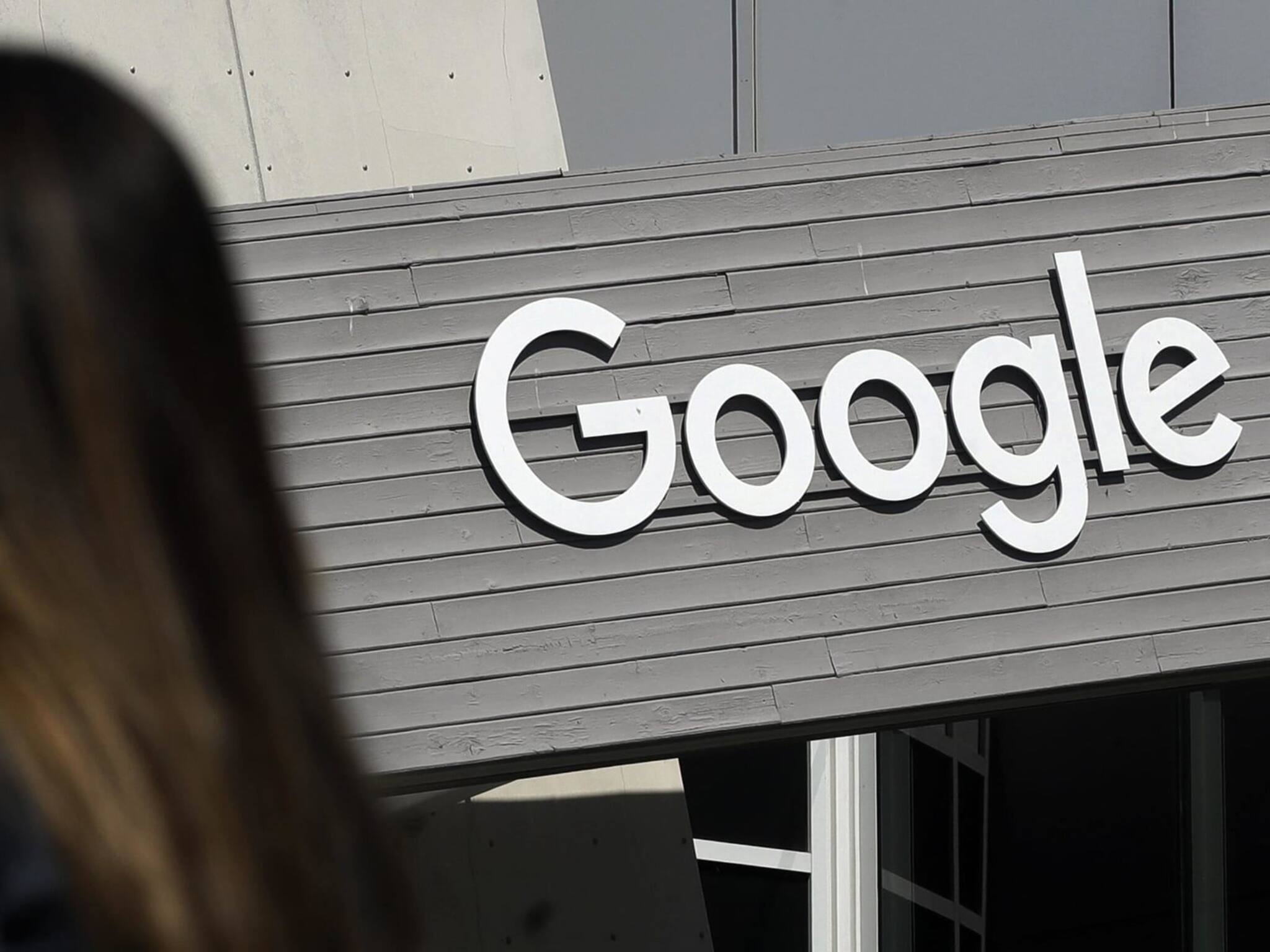 Google পরিষেবা স্তব্ধ বিশ্বজুড়ে, উদ্বেগে কোটি কোটি ব্যবহারকারী