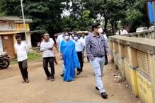 খাটালের থেকেও নোংরা হাসপাতাল রাতারাতি ঝা চকচকে! তাজ্জব হওয়ার মতো 'কাণ্ড' খাটালের থেকেও নোংরা হাসপাতাল রাতারাতি ঝা চকচকে! তাজ্জব হওয়ার মতো 'কাণ্ড'