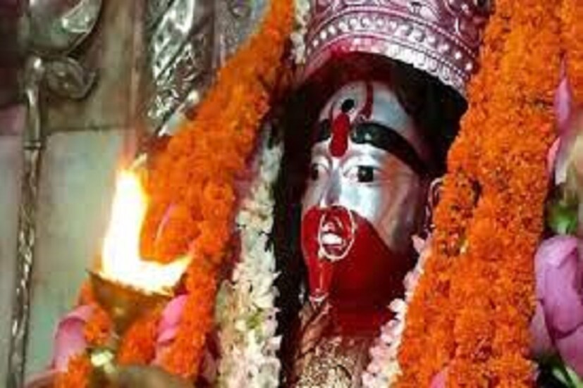 তবে এমন কন্যা সন্তান যে মাতৃ জঠর থেকে জন্মায়নি, সেই নারীর হাতেই শুম্ভ ও নিশুম্ভ বধ করতে পারে ৷ প্রতীকী ছবি ৷