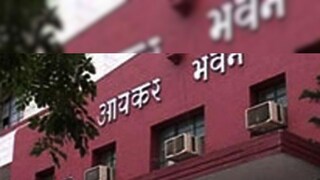 কলকাতায় ৩০টি জায়গায় আয়কর হানা