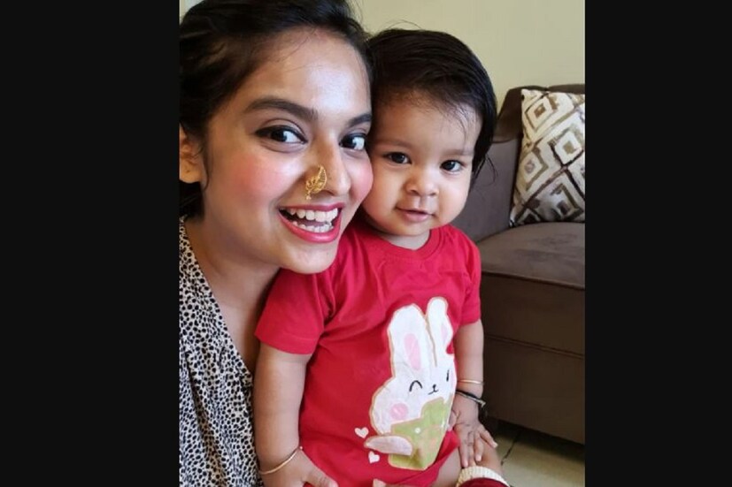 তাঁদের সন্তান কেশবও ধীরে ধীরে বড় হচ্ছে৷ কেশবের জন্য আপাতত কাজ বন্ধ রেখেছেন মধুবনী৷ ছেলেকে নিজেই কোলে-পিঠে করে বড় করছেন তিনি৷ ছেলে একটু বড় না হওয়া পর্যন্ত অভিনয়ে ফিরতে চান না মধুবনী৷ রাজাকে নিয়মিত দেখা যাচ্ছে সিরিয়ালে৷ তিনি চুটিয়ে কাজ করছেন৷ 