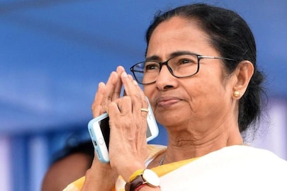 মুখ্যমন্ত্রী মমতা বন্দ্যোপাধ্যায়৷