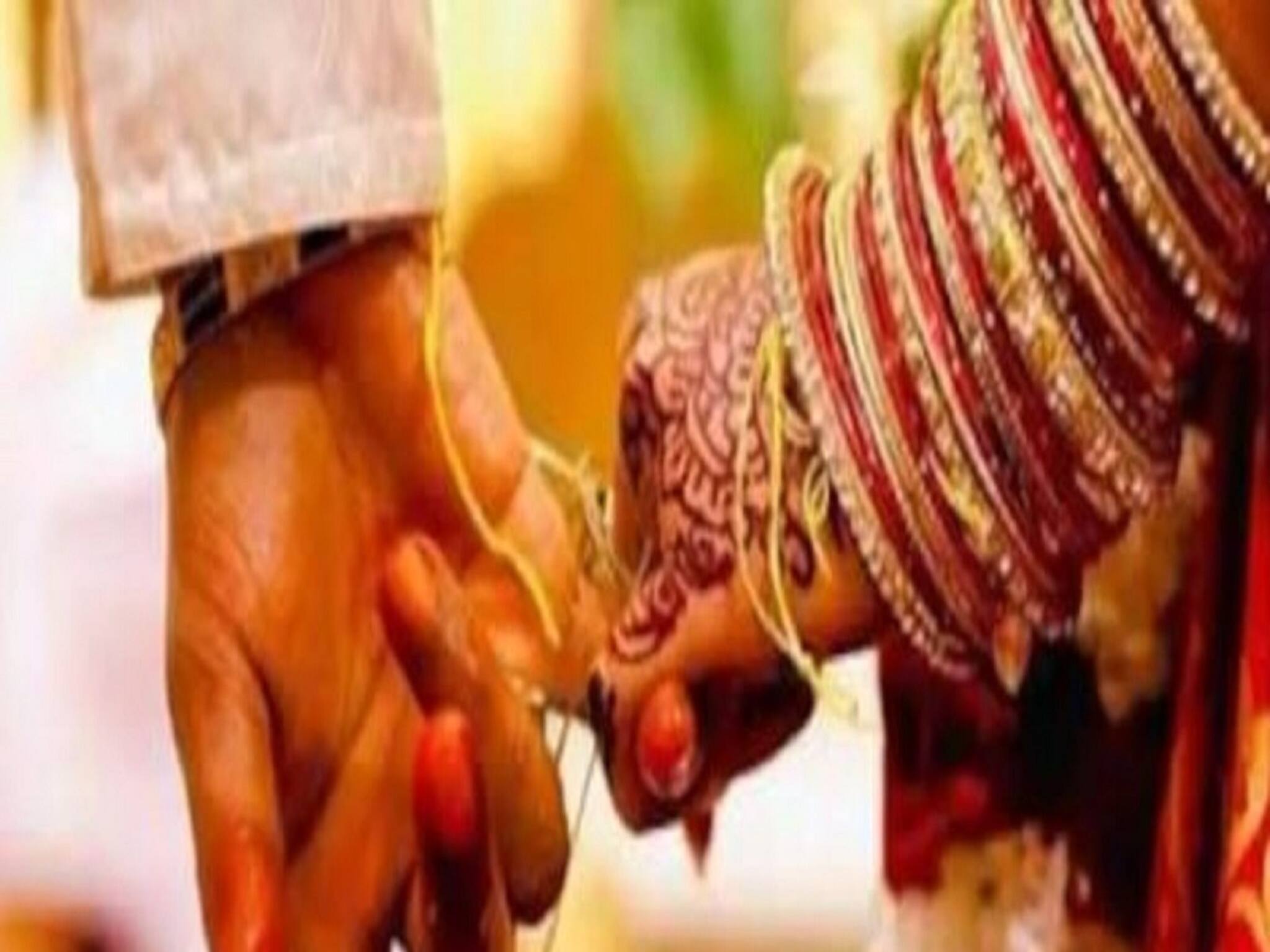 Murshidabad News: ফুলসজ্জা কাটতেই নববিবাহিতা স্ত্রীকে রেখে বেপাত্তা স্বামী! থানায় গেল নববধূর পরিবার