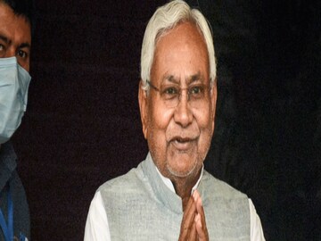 বিহারে ফের মসনদে নীতীশ, মহাজোট সরকারের শপথগ্রহণ কাল
