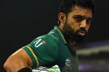 আম্পায়ার আউট দিয়ে দিল! তবু এক ওভারে ২ বার বাঁচলেন পাক তারকা আম্পায়ার আউট দিয়ে দিল! তবু এক ওভারে ২ বার বাঁচলেন পাক তারকা