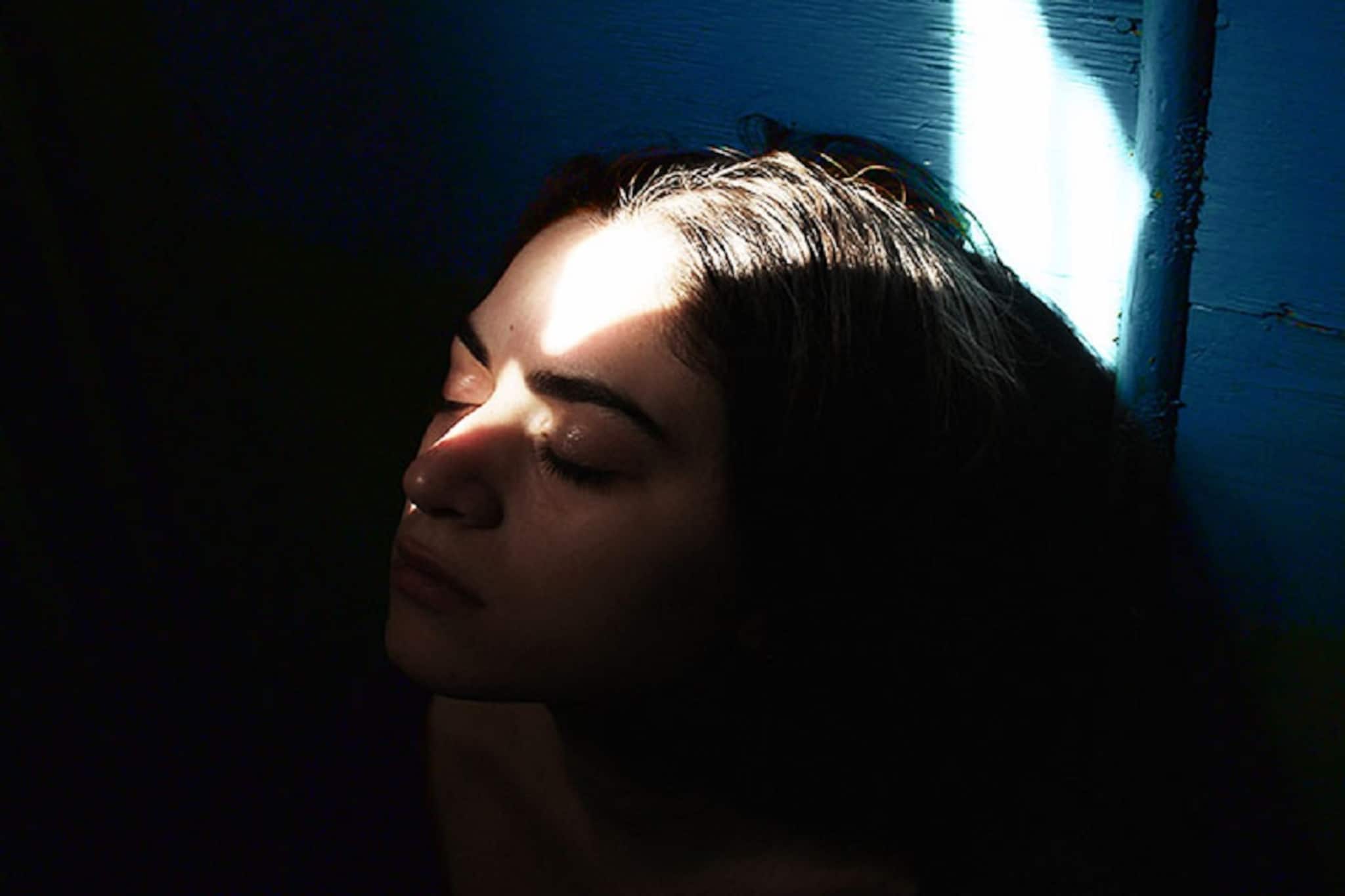 পোস্ট-ট্রমাটিক স্ট্রেস ডিসঅর্ডার থেকে মুক্তি পাবেন কীভাবে?