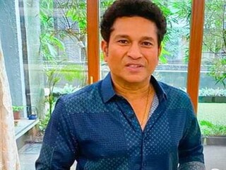 Sweetmaker Felu Modak send laddu to Sachin Tendulkar