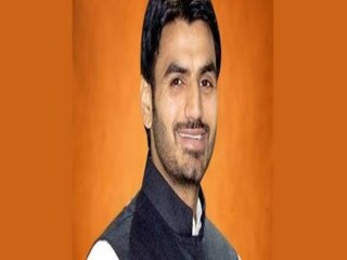 শ্রীকান্ত ত্যাগী গ্রেফতার 