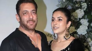 এত ভাল সম্পর্ক, তাও সলমনের ছবি থেকে বাদ পড়লেন শেহনাজ? তির্যক মন্তব্য অভিনেত্রীর
এত ভাল সম্পর্ক, তাও সলমনের ছবি থেকে বাদ পড়লেন শেহনাজ? তির্যক মন্তব্য অভিনেত্রীর