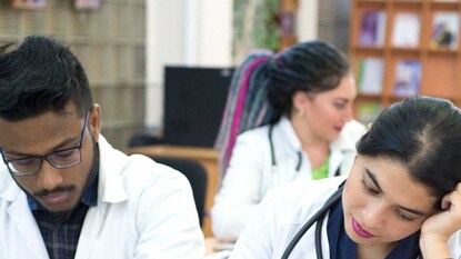 ইউক্রেন থেকে ফেরা পড়ুয়ারা এদেশেই কোর্স শেষ করুক: সংসদীয় স্ট্যান্ডিং কমিটি
ইউক্রেন থেকে ফেরা পড়ুয়ারা এদেশেই কোর্স শেষ করুক: সংসদীয় স্ট্যান্ডিং কমিটি