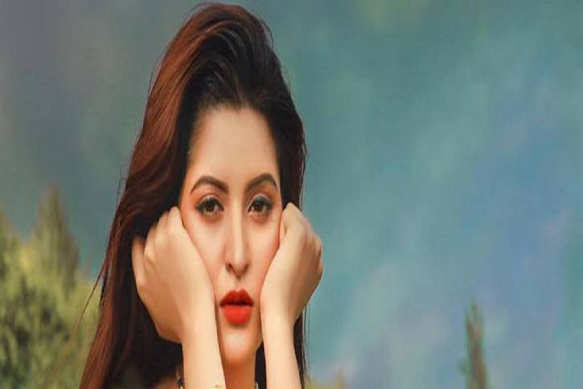 প্রথমবার ছেলেকে দেখে কী করলেন পরীমণি? দেখুন বিশেষ মুহূর্তের ভাইরাল ভিডিও