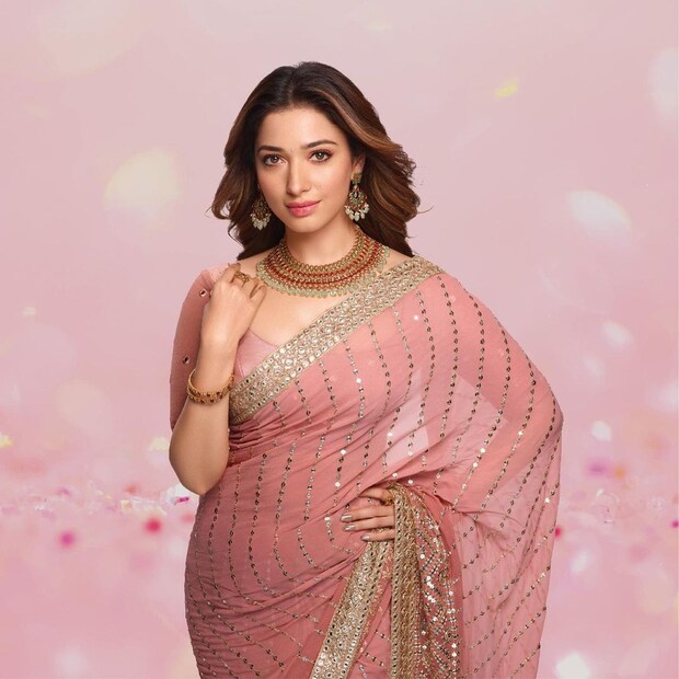 নেপোটিজম বিতর্কে তমান্না বলেন, সিনেমা জগতে প্রবেশের জন্য তিনি প্রচুর পরিশ্রম করেছেন। তিনি যতটা না আশা করেছিলেন, তার থেকেও বেশি ভালোবাসা পেয়েছেন মানুষের থেকে। তাঁর মত, কেউ যদি পরিশ্রমী, গুণী ও কাজের প্রতি ডেডিকেটেড হন, তা হলে যে কোনও পরিস্থিতিতেই তিনি টিঁকে থাকতে পারবেন।