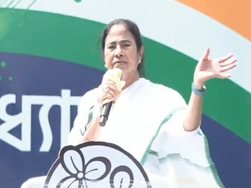নজরে পূর্ব মেদিনীপুর জেলা পরিষদের বৈঠক, সভাধিপতি কে জেলা পরিষদের? ঘোষণা করবেন মুখ্যমন্ত্রী 