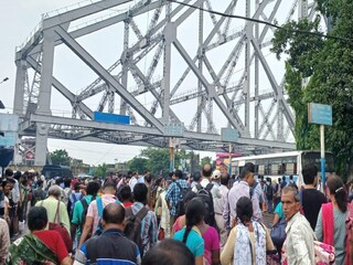 বিজেপির নবান্ন অভিযানের দিন রাস্তায় বাসের দেখা নেই, চরম দুর্ভোগে যাত্রীরা