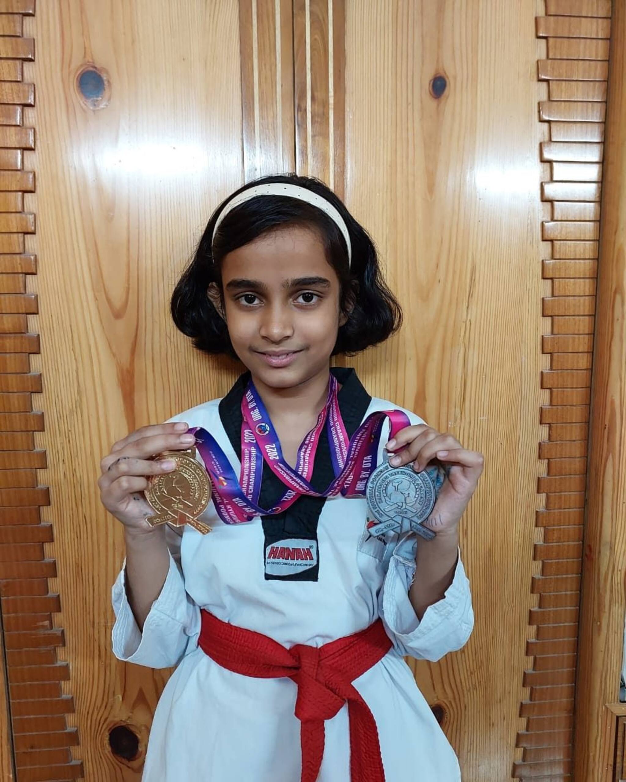 Malda News: জাতীয় স্তরের তাইকোন্ড প্রতিযোগিতায় দুই বিভাগে পদক পেলেন মালদহের এই খুদে