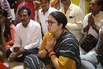 মাহেশের জগন্নাথ মন্দিরের স্মৃতি ইরানি, করলেন বিশেষ পুজো