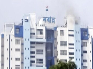 ‘যারা সরকারের নীতি, সিদ্ধান্তকে বাস্তবায়িত করে তাদেরই দুয়ারে পৌঁছতে পারেনি এই সরকার’...কটাক্ষ বিজেপির