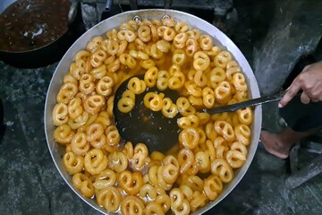 তৈরি