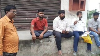 বহরমপুরে মৃত পশু চিকিৎসকের পরিবার বহরমপুরে মৃত পশু চিকিৎসকের পরিবার