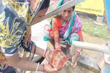 নলকূপ থেকে উঠছে বিষাক্ত জল! পানীয় জলের চরম সমস্যা পাথরপ্রতিমায়! নলকূপ থেকে উঠছে বিষাক্ত জল! পানীয় জলের চরম সমস্যা পাথরপ্রতিমায়!