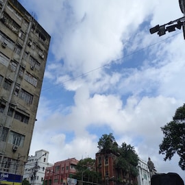 আজ বিক্ষিপ্ত বৃষ্টির সম্ভাবনা, পুজোয় কোন কোন দিন বৃষ্টি হতে পারে? জেনে নিন