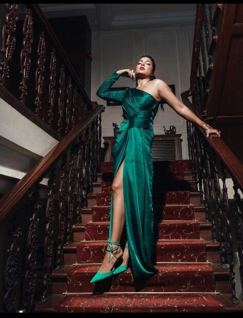 ওয়েস্টার্নে ফের মাত করলেন নায়িকা! photo source Instagram