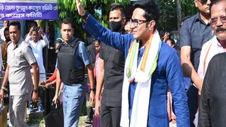 বিকেল হলেই লাটাগুড়ি যাওয়া চলবে না, কাদের বার্তা দিলেন অভিষেক? বিকেল হলেই লাটাগুড়ি যাওয়া চলবে না, কাদের বার্তা দিলেন অভিষেক?