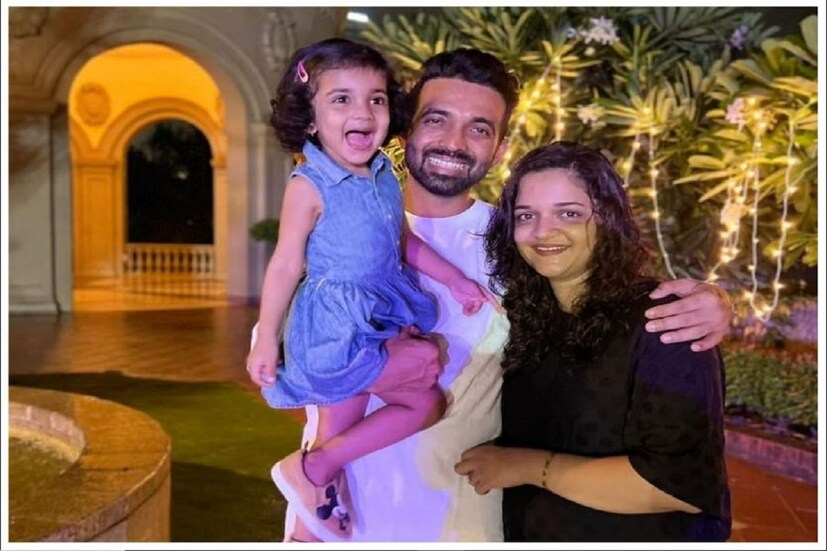 ভারতীয় খেলোয়াড় অজিঙ্ক রাহানেও তার মেয়েকে খুব সুন্দর নাম দিয়েছেন। অজিঙ্কা এবং তার স্ত্রী রাধিকা ৫ অক্টোবর ২০১৯-এ একটি কন্যা সন্তানের জন্ম দেন। আজিঙ্ক ও রাধিকা তাঁদের মেয়ের নাম রেখেছেন আর্য। আর্য মানে মহৎ মহিলা, সম্মানিত, বন্ধু, অনুগত, পরোপকারী।  Photo Courtesy- Ajinkya Rahane/ Instagram