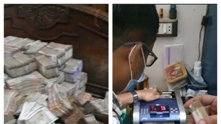 ব্যবসায়ী আমির খানের বাড়িতে উদ্ধার হওয়া টাকা গোনার কাজ চলছে৷ ব্যবসায়ী আমির খানের বাড়িতে উদ্ধার হওয়া টাকা গোনার কাজ চলছে৷