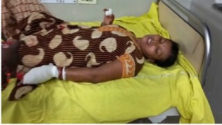 Purba Bardhaman: Husband tries to chop off wife's hand