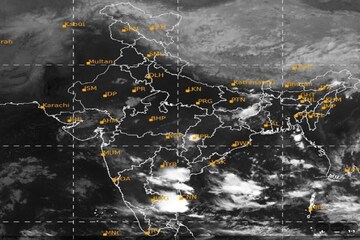 ৩ রাজ্যে জারি অ্যালার্ট, বৃষ্টিতে ভিজবে ১৪ রাজ্য,  কলকাতার লেটেস্ট ওয়েদার আপডেট