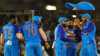 Ind vs Aus: Rohit Sharma handed over the trophy to Dinesh Karthik- Photo Courtesy- Instagram Ind vs Aus: Rohit Sharma handed over the trophy to Dinesh Karthik- Photo Courtesy- Instagram