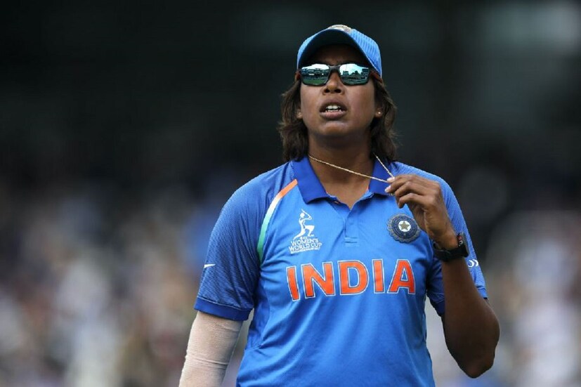 ভারতীয় মহিলা ক্রিকেট দলের অধিনায়ক হরমনপ্রীত কউর বলেছেন যে ইংল্যান্ডের বিরুদ্ধে একদিনের সিরিজ জয়ের পর, তাঁর দল দলের অন্যতম মূল পেসার ঝুলন গোস্বামীকে ফেয়ার ওয়েল দেওয়ার জন্য প্রস্তুত। শনিবার গোস্বামী লর্ডসের তৃতীয় ওয়ান ডে তে শেষবার ভারতীয় দলের জার্সিতে মাঠে নামবেন৷