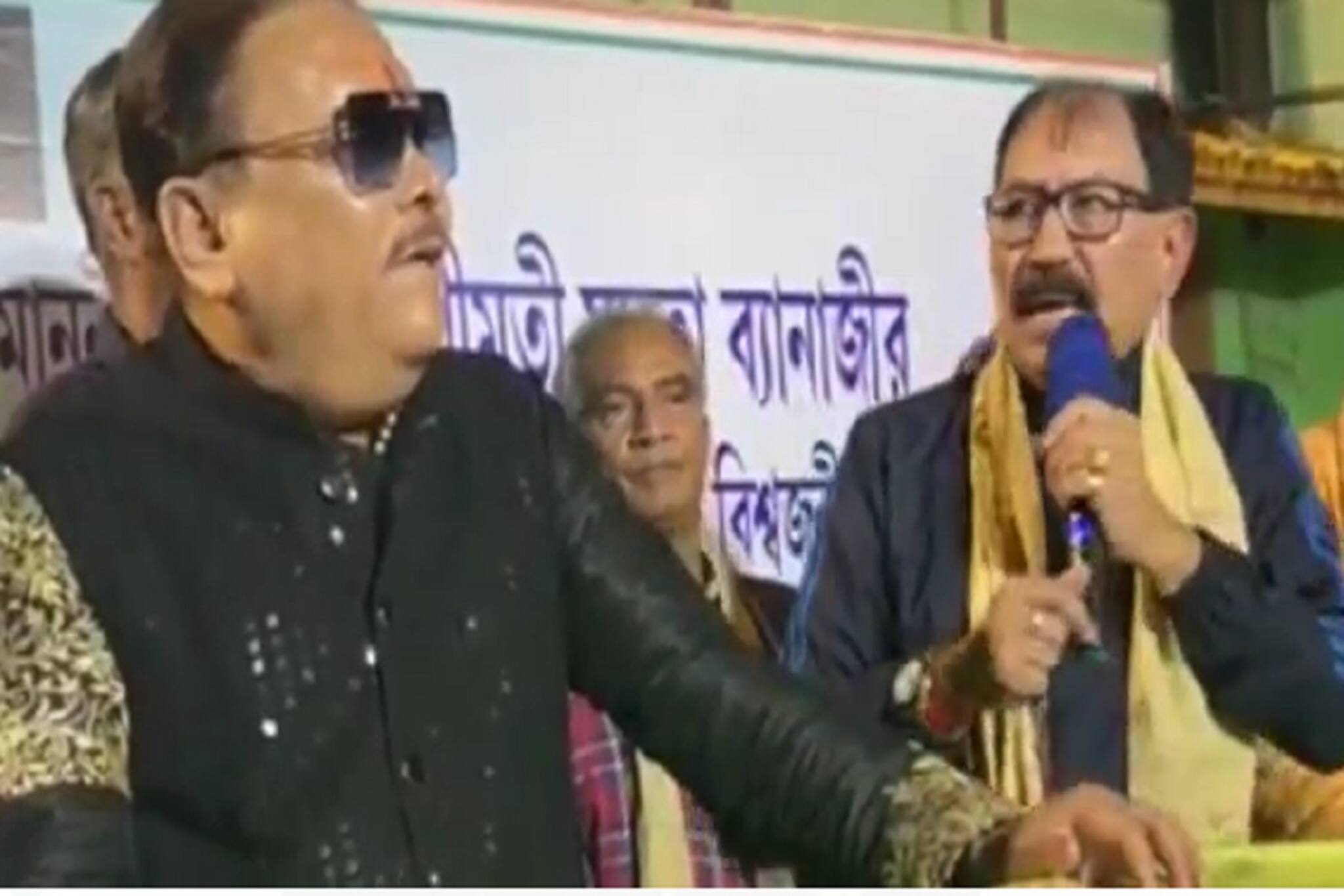 'ক্রীড়ামন্ত্রীকে দেখতেই পাই না!' মদনের প্রশংসা করে অরূপকে বিঁধলেন প্রসূন