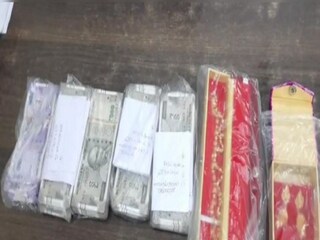 নন্দীগ্রামে উদ্ধার হওয়া টাকা, সোনা৷ 