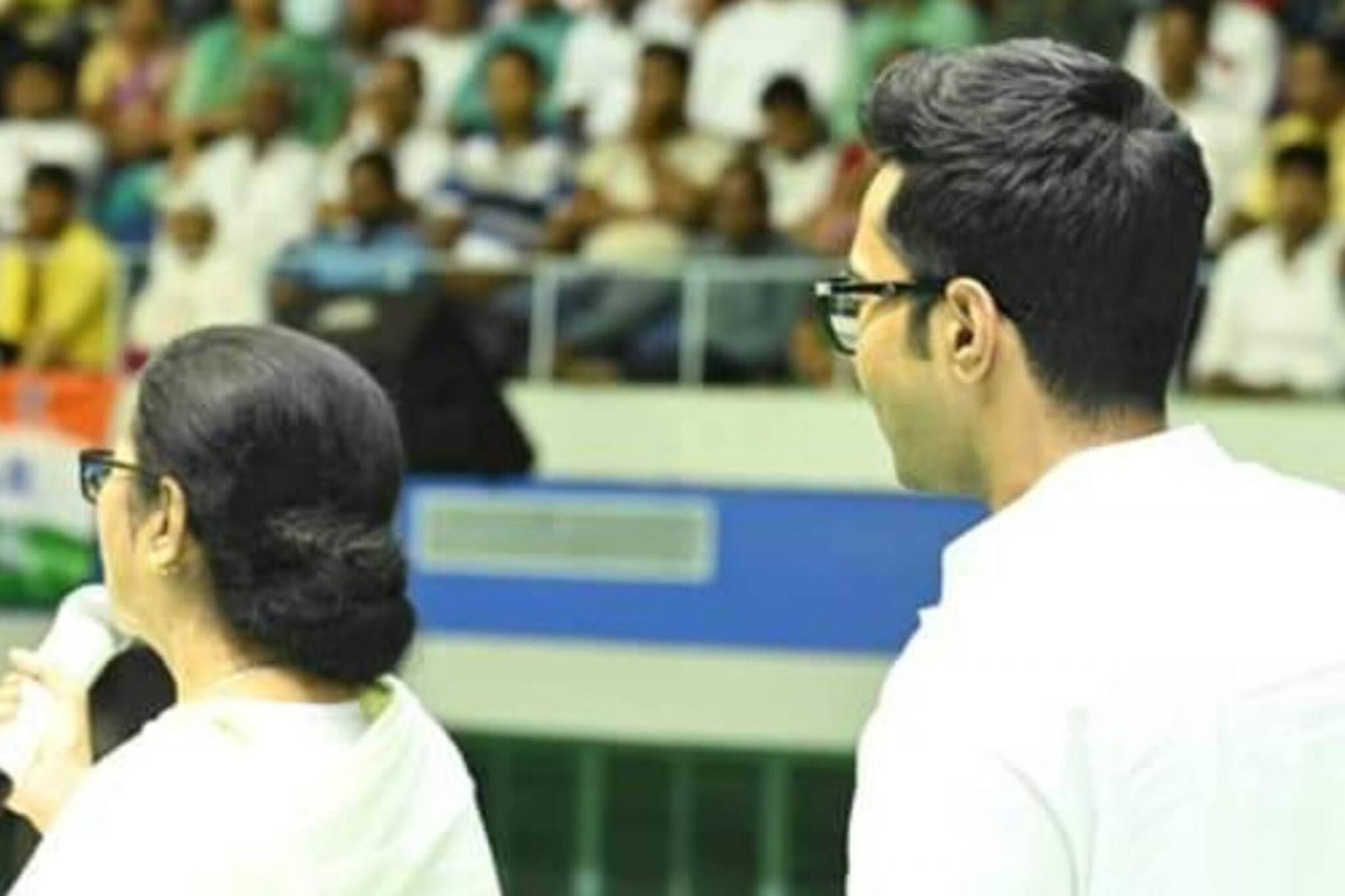 বাতিল পুজোর বেড়ানো, উৎসবের মরশুমকে জনসংযোগের কাজে লাগানোর জন্য নেতাদের নির্দেশ