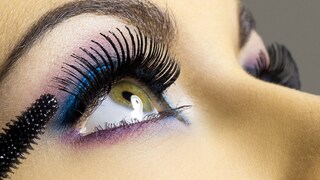 রূপ বিশেষজ্ঞরা বলেন, লালের পর মহিলাদের সবচেয়ে পছন্দের রঙ নাকি কালো